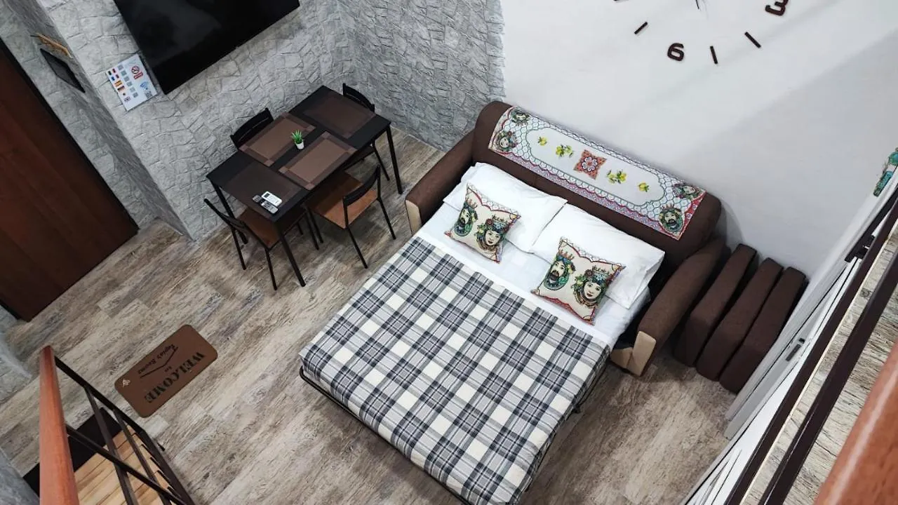 Tapia'S Rooms One Aeroporto di Catania Fontana Rossa 0*,  Italia